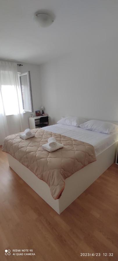 Apartman Sandra Apartment Сплит Екстериор снимка